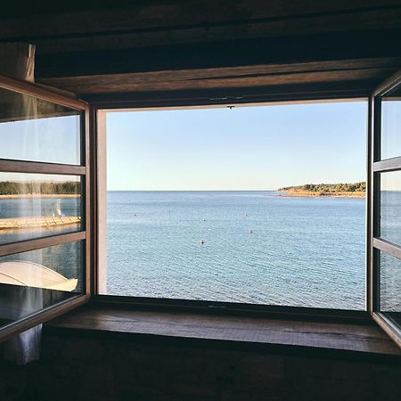 City Center Coastal Escape - Apartments With Sea View Or Cozy Room Novigrad Istria 외부 사진