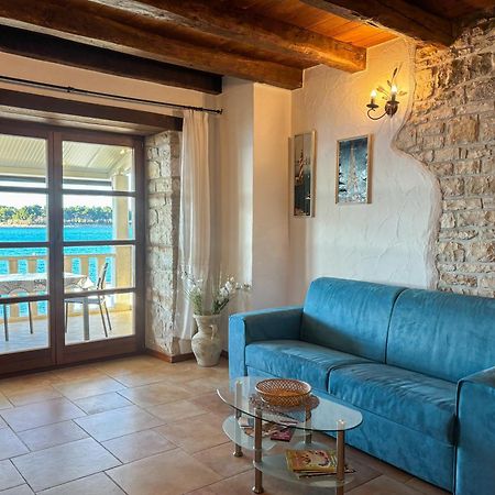 City Center Coastal Escape - Apartments With Sea View Or Cozy Room Novigrad Istria 외부 사진
