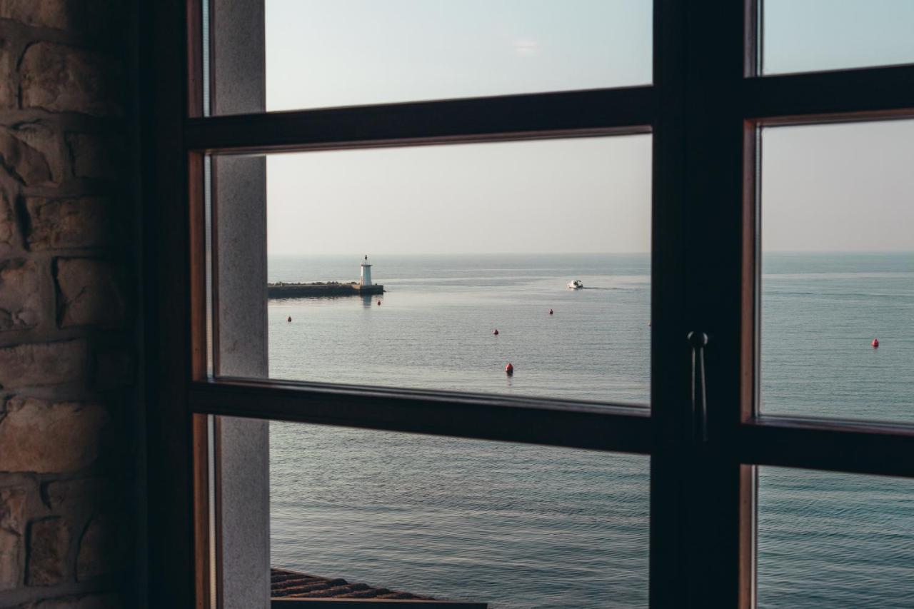City Center Coastal Escape - Apartments With Sea View Or Cozy Room Novigrad Istria 외부 사진