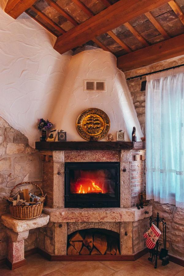 City Center Coastal Escape - Apartments With Sea View Or Cozy Room Novigrad Istria 외부 사진