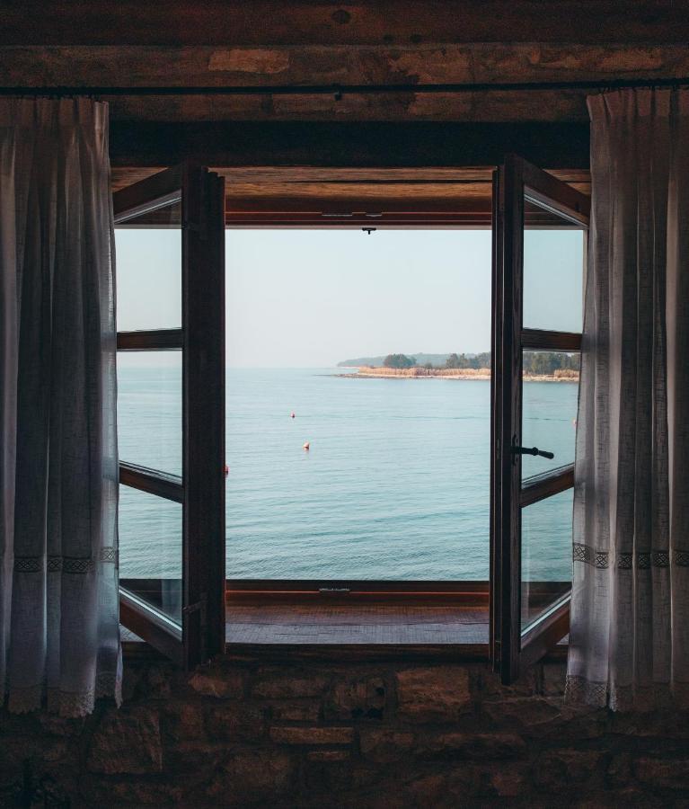 City Center Coastal Escape - Apartments With Sea View Or Cozy Room Novigrad Istria 외부 사진
