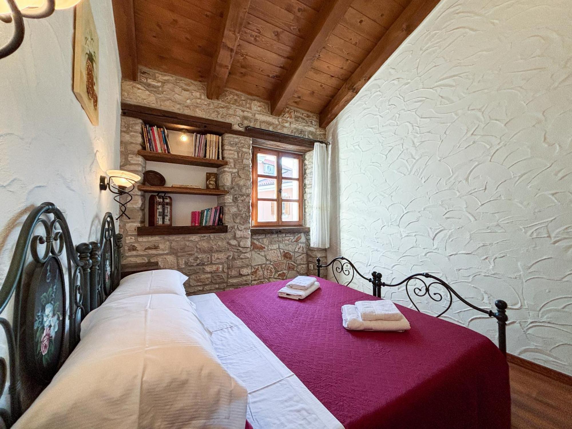 City Center Coastal Escape - Apartments With Sea View Or Cozy Room Novigrad Istria 외부 사진
