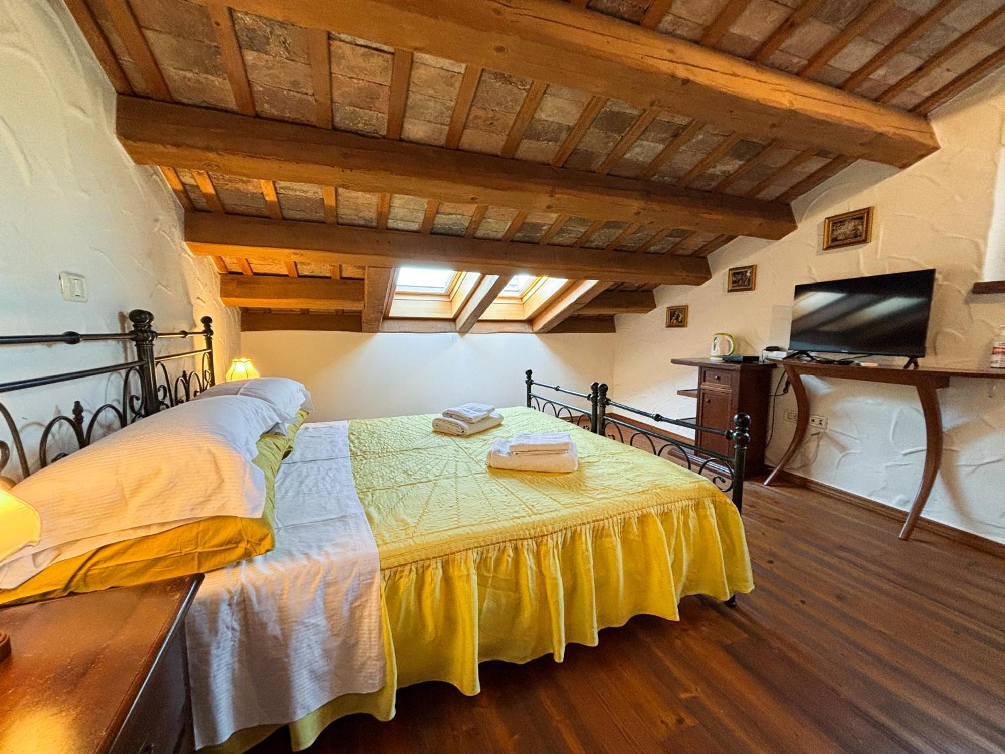 City Center Coastal Escape - Apartments With Sea View Or Cozy Room Novigrad Istria 외부 사진
